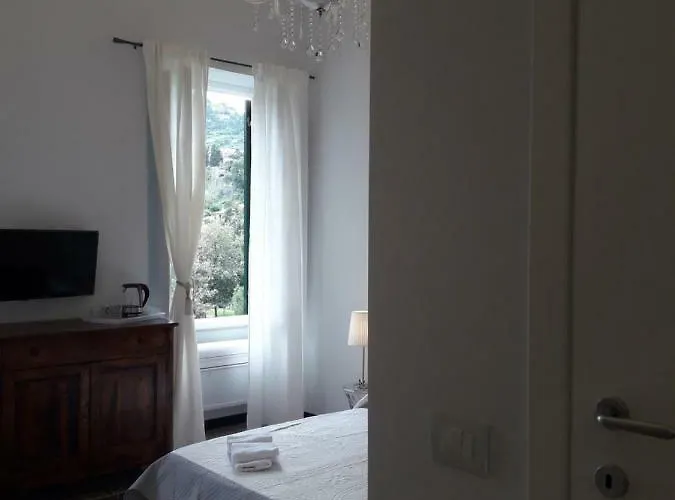 Gæstehus Dora Aurea Levanto