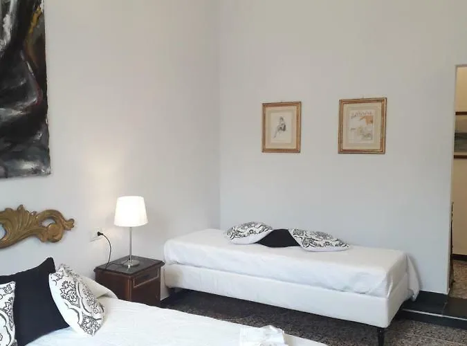 Dora Aurea Λεβάντο